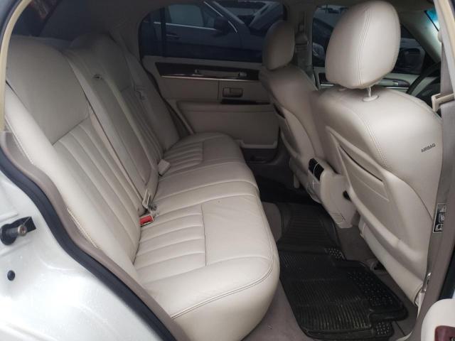 1LNHM81W13Y685460 - 2003 LINCOLN TOWN CAR EXECUTIVE WHITE photo 10