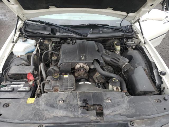 1LNHM81W13Y685460 - 2003 LINCOLN TOWN CAR EXECUTIVE WHITE photo 11