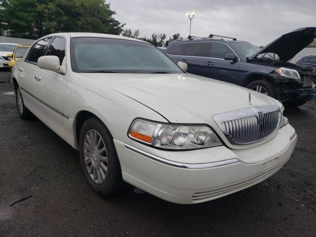 1LNHM81W13Y685460 - 2003 LINCOLN TOWN CAR EXECUTIVE WHITE photo 4