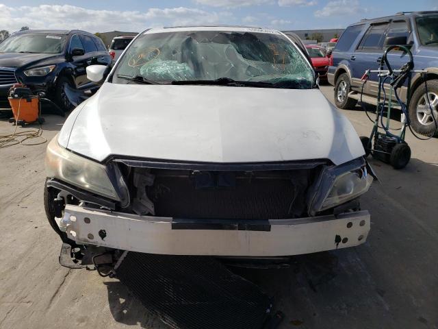 19VDE1F38EE007750 - 2014 ACURA ILX 20 WHITE photo 5