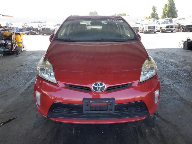 JTDKN3DU8F0442719 - 2015 TOYOTA PRIUS RED photo 5