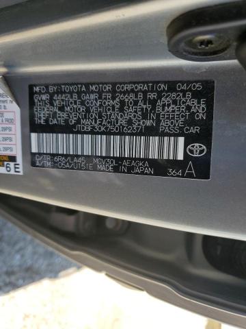 JTDBF30K750162371 - 2005 TOYOTA CAMRY LE 银色 照片 12