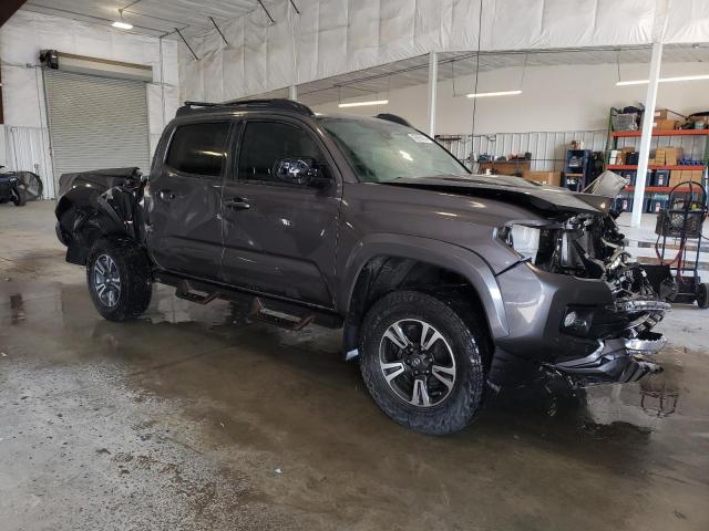 5TFCZ5AN1JX148533 - 2018 TOYOTA TACOMA DOUBLE CAB GRAY photo 4