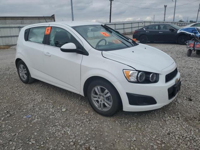 1G1JC6SH9F4204792 - 2015 CHEVROLET SONIC LT WHITE photo 4