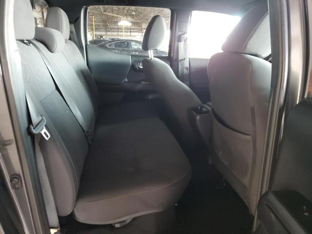 3TMAZ5CN3JM075966 - 2018 TOYOTA TACOMA DOUBLE CAB Gri fotoğraf 10