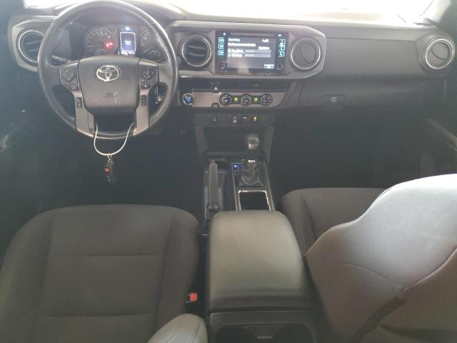 3TMAZ5CN3JM075966 - 2018 TOYOTA TACOMA DOUBLE CAB Gri fotoğraf 8