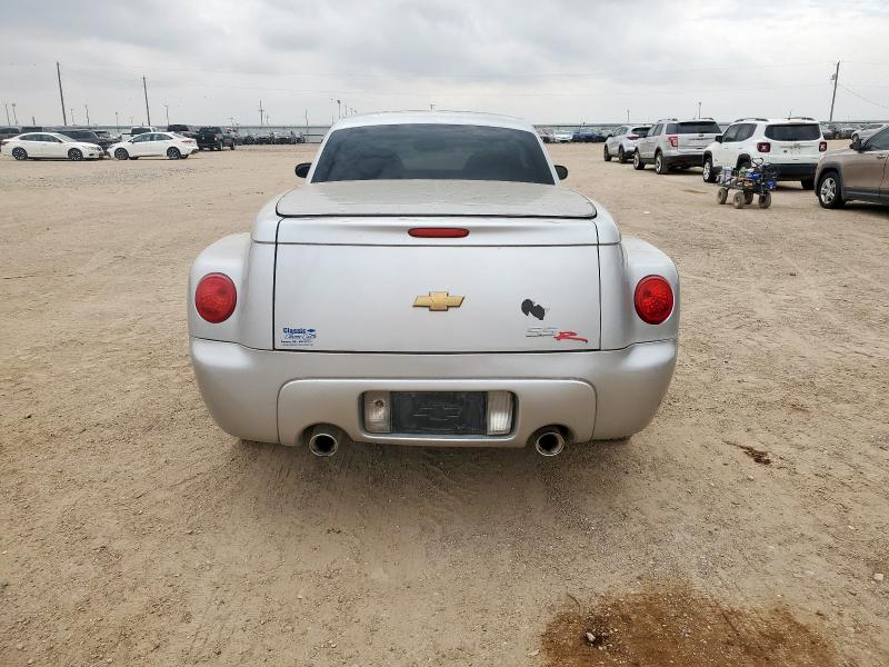 1GCES14P84B106378 - 2004 CHEVROLET SSR 银色 照片 6