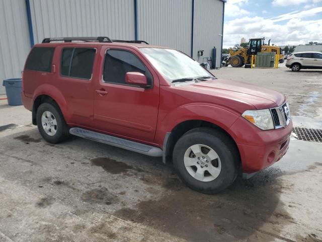 5N1AR18UX6C630117 - 2006 NISSAN PATHFINDER LE MAROON photo 4