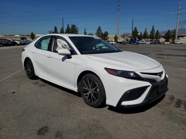 4T1T11AK9PU164796 - 2023 TOYOTA CAMRY SE NIGHT SHADE WHITE photo 4