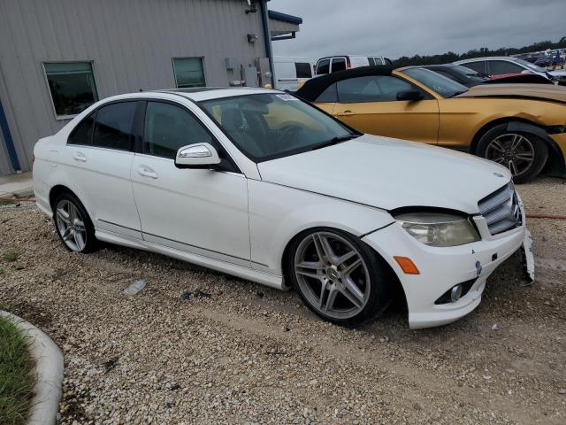 WDDGF56XX9R061238 - 2009 MERCEDES-BENZ C 350 WHITE photo 4