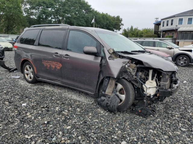 5TDKK3DC9CS216925 - 2012 TOYOTA SIENNA LE BROWN photo 4