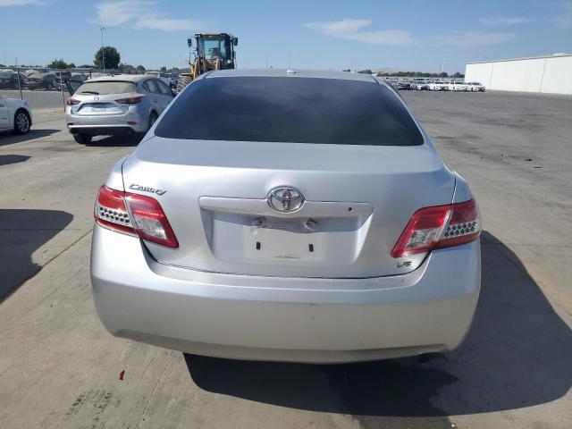 4T1BF3EK5AU053978 - 2010 TOYOTA CAMRY BASE SILVER photo 6
