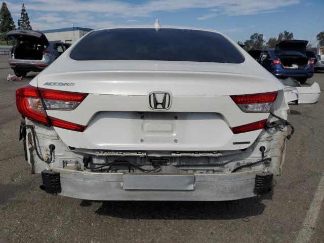 1HGCV1F96JA108548 - 2018 HONDA ACCORD TOURING Белый фото 6