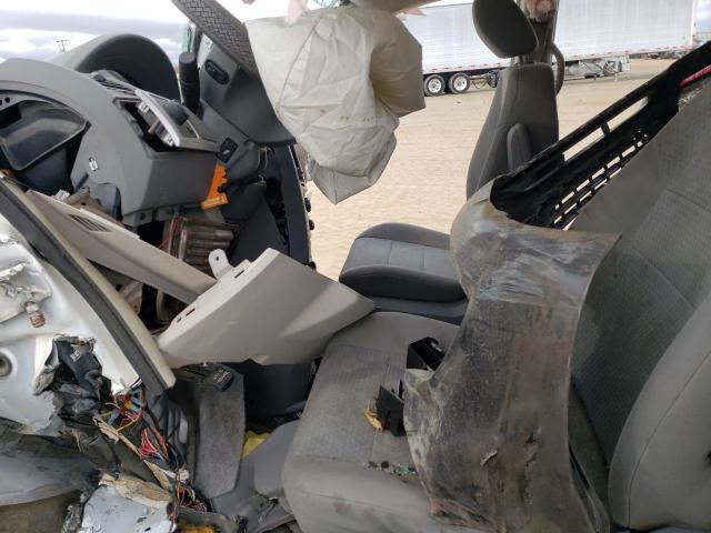 2A4RR5D16AR221939 - 2010 CHRYSLER TOWN & COU TOURING თეთრი ფოტო 7