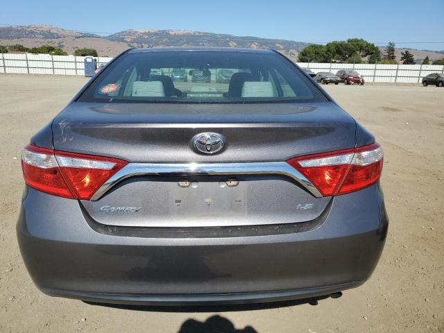 4T1BF1FK7FU076351 - 2015 TOYOTA CAMRY LE GRAY photo 6