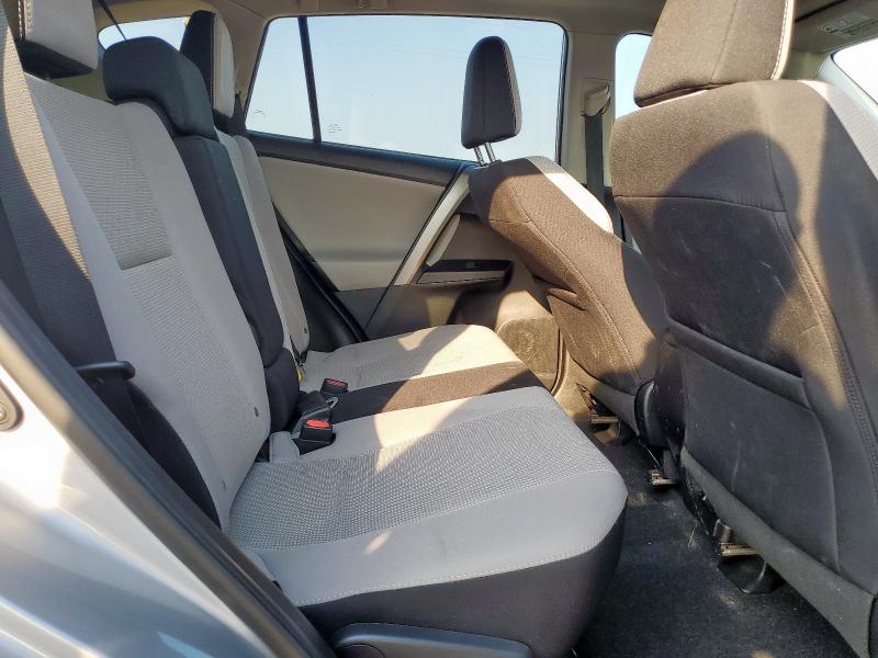 2T3WFREV3HW371341 - 2017 TOYOTA RAV4 XLE Сріблястий фото 10