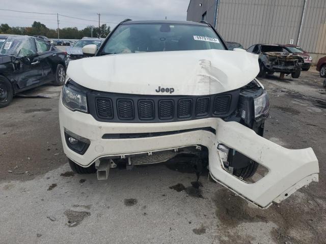 3C4NJDBB7MT544092 - 2021 JEEP COMPASS LATITUDE Weiß Foto 5