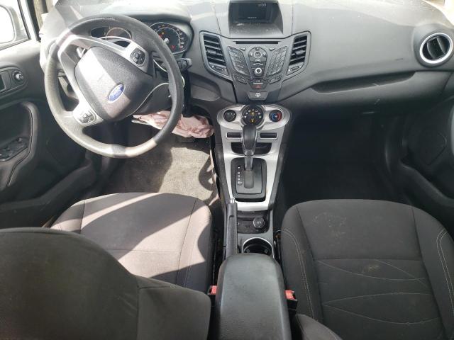 3FADP4EJ7KM139862 - 2019 FORD FIESTA SE Silber Foto 8