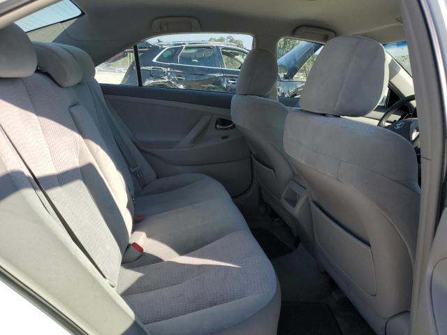 4T1BF3EK8AU568859 - 2010 TOYOTA CAMRY BASE თეთრი ფოტო 10