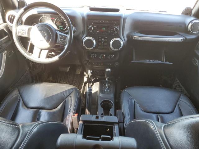 1C4BJWEGXDL548283 - 2013 JEEP WRANGLER U SAHARA 黑色 照片 8