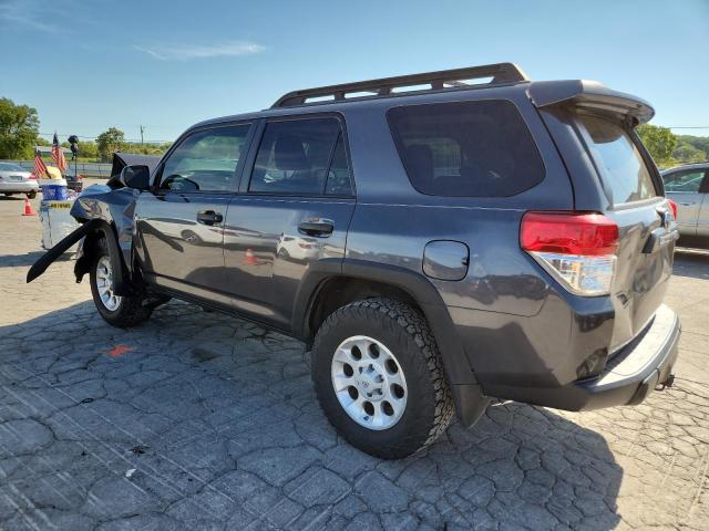 JTEBU5JR9D5121881 - 2013 TOYOTA 4RUNNER SR5 GRAY photo 2