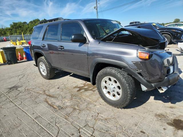 JTEBU5JR9D5121881 - 2013 TOYOTA 4RUNNER SR5 GRAY photo 4