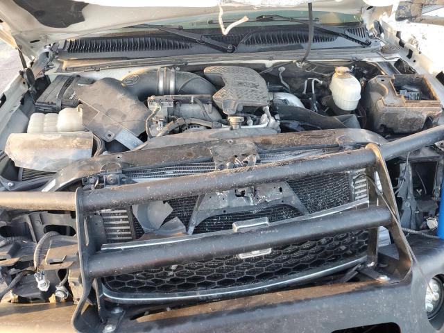 1GCHK23286F118664 - 2006 CHEVROLET SILVERADO K2500 HEAVY DUTY WHITE photo 11