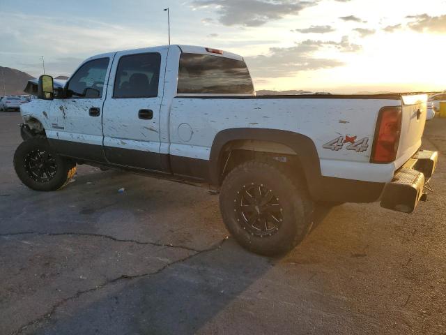 1GCHK23286F118664 - 2006 CHEVROLET SILVERADO K2500 HEAVY DUTY WHITE photo 2