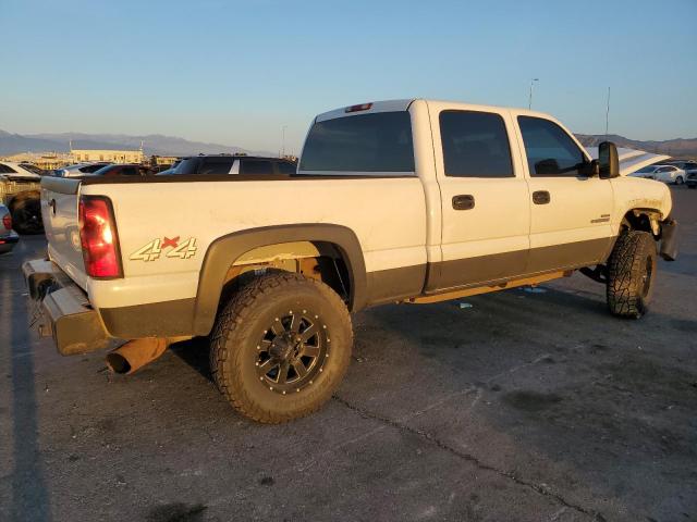 1GCHK23286F118664 - 2006 CHEVROLET SILVERADO K2500 HEAVY DUTY WHITE photo 3