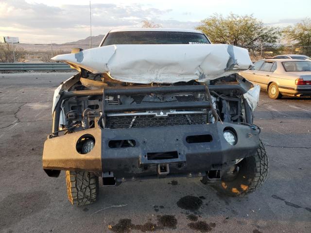 1GCHK23286F118664 - 2006 CHEVROLET SILVERADO K2500 HEAVY DUTY WHITE photo 5