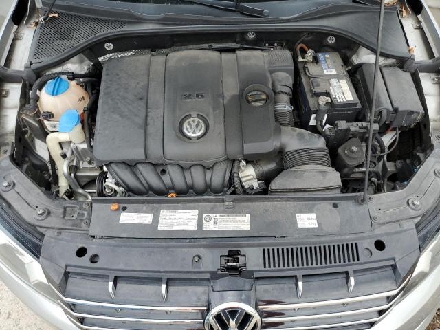 1VWCH7A37CC106193 - 2012 VOLKSWAGEN PASSAT SEL SILVER photo 11