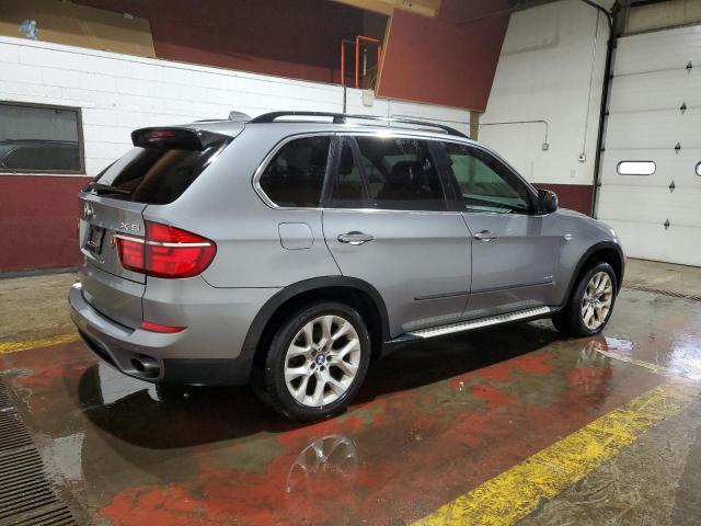 5UXZV4C51D0B21540 - 2013 BMW X5 XDRIVE35I SILVER photo 3