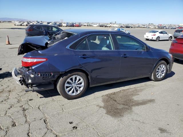 4T4BF1FK0FR511894 - 2015 TOYOTA CAMRY LE BLUE photo 3
