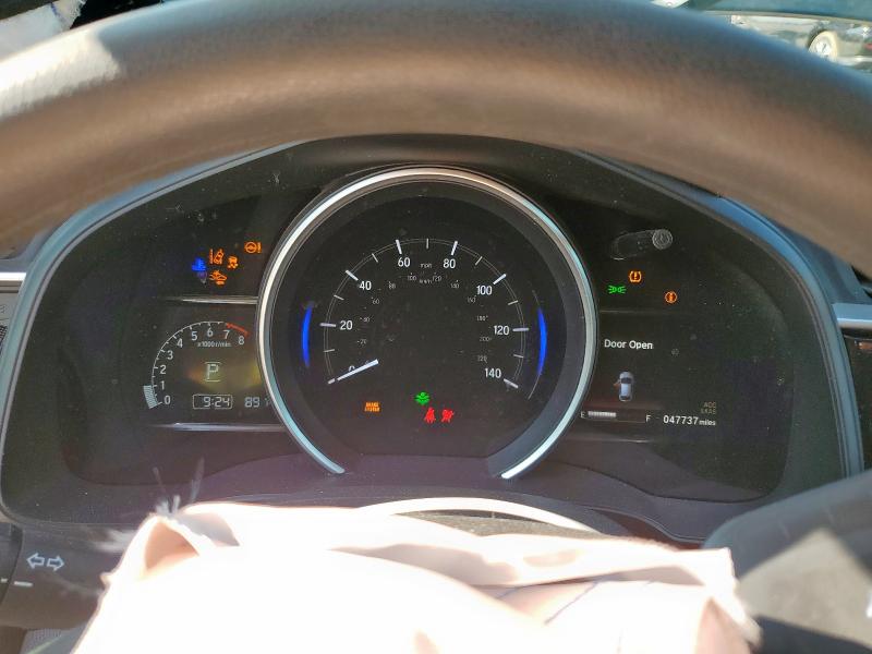 3HGGK5H89KM747663 - 2019 HONDA FIT EX BLACK photo 9