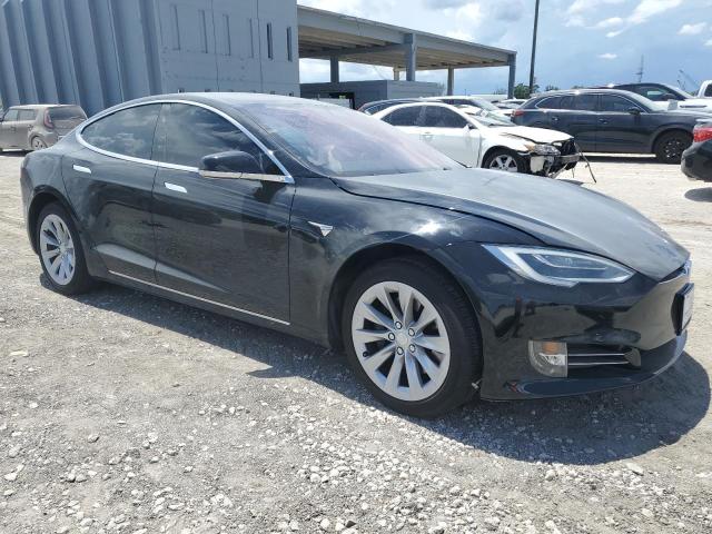 5YJSA1E28KF339888 - 2019 TESLA MODEL S შავი ფოტო 4