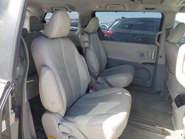 5TDYK3DC1BS020082 - 2011 TOYOTA SIENNA XLE 灰色 照片 11