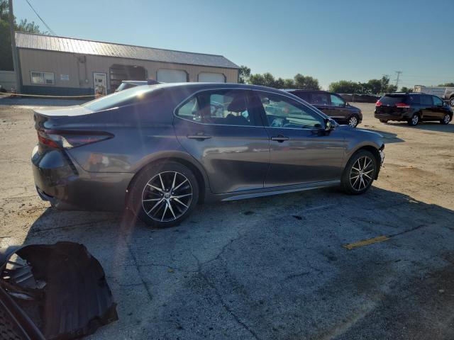 4T1G11AK7PU748292 - 2023 TOYOTA CAMRY SE NIGHT SHADE GRAY photo 3