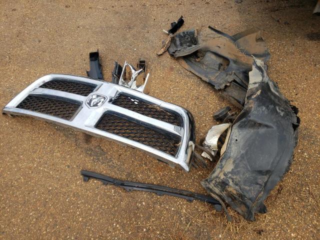 3C6UR5CJ6JG398957 - 2018 RAM 2500 ST SILVER photo 12