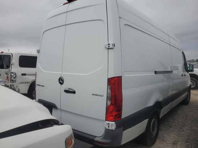 W1Y40CHY0NT083475 - 2022 MERCEDES-BENZ SPRINTER 2500 WHITE photo 3