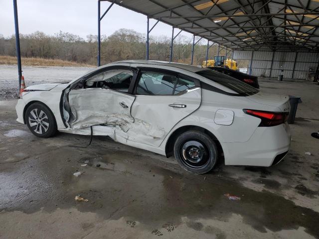 1N4BL4BV1KC225096 - 2019 NISSAN ALTIMA S WHITE photo 2