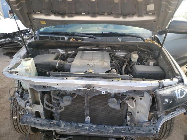 5TFEY5F15AX093750 - 2010 TOYOTA TUNDRA CREWMAX SR5 SILVER photo 11