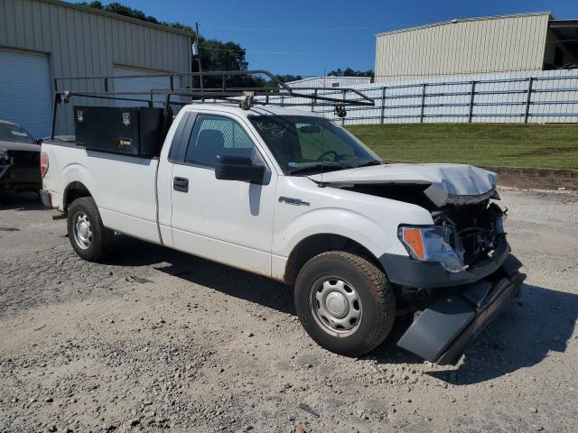 1FTMF1CM7DKE74235 - 2013 FORD F150 Білий фото 4