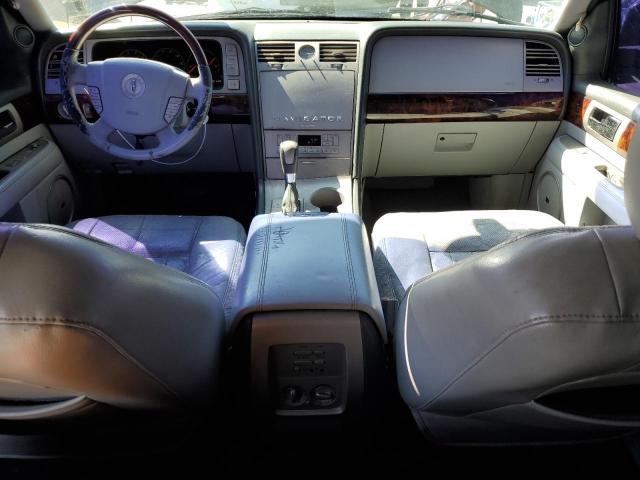 5LMFU27R84LJ24383 - 2004 LINCOLN NAVIGATOR შავი ფოტო 8