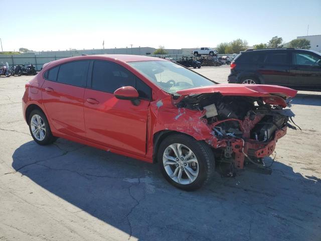 3G1BC6SM5KS583883 - 2019 CHEVROLET CRUZE LS RED photo 4