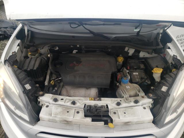 ZFBERFBB6H6E66320 - 2017 RAM PROMASTER SLT Blanc photo 12