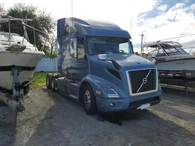 4V4WC9EH9MN288859 - 2021 VOLVO VNR BLUE photo 4