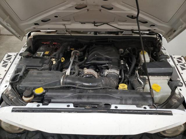 1C4BJWDG2CL111829 - 2012 JEEP WRANGLER U SPORT Weiß Foto 11