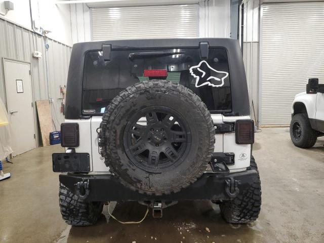 1C4BJWDG2CL111829 - 2012 JEEP WRANGLER U SPORT Weiß Foto 6