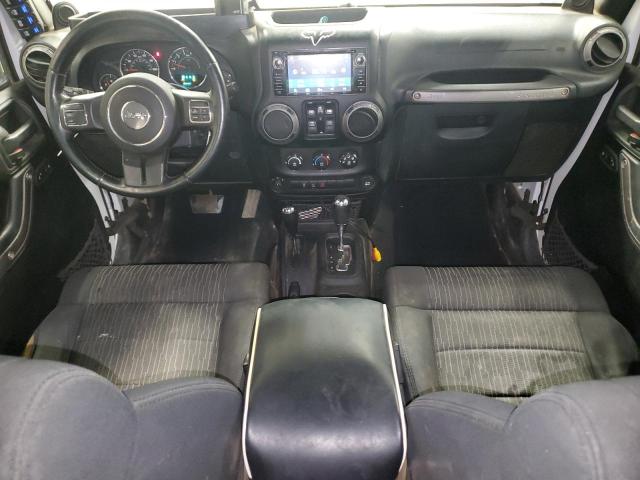 1C4BJWDG2CL111829 - 2012 JEEP WRANGLER U SPORT Weiß Foto 8