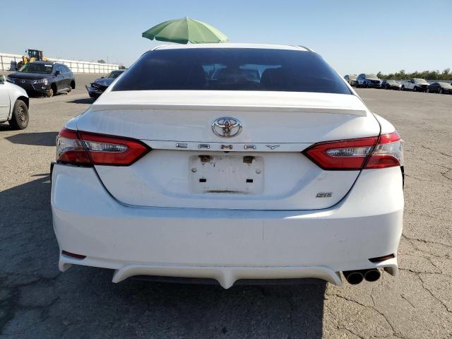 4T1B11HKXJU074890 - 2018 TOYOTA CAMRY L 白色 照片 6